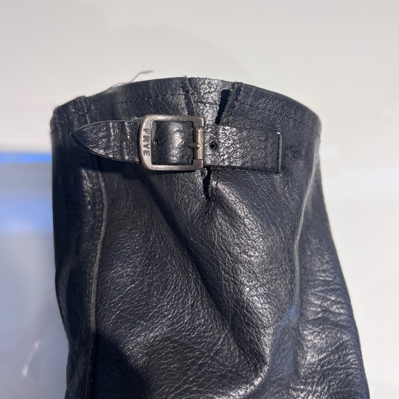 Good condition black leather boots. - Picture 3 of 8